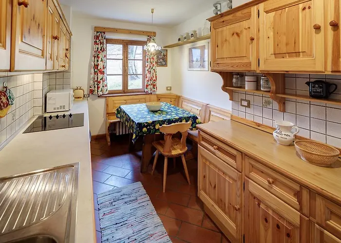 Marianna - Stayincortina Apartament